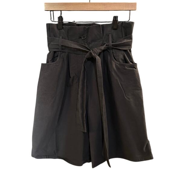 COS Black Paper Bag Waist Pleated Front Bermuda Shorts w/ Belt Size 4 - Picture 1 of 8